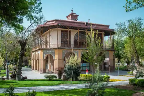 عمارت کلاه فرنگی