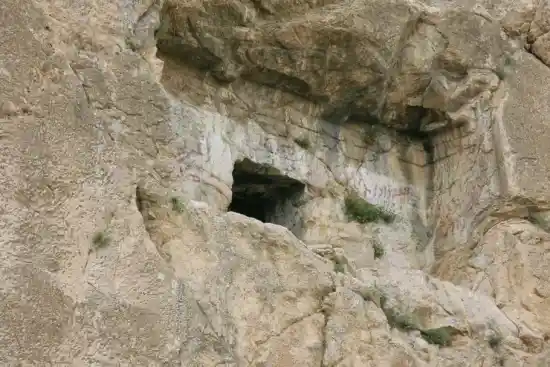 گوردخمه شیرین و فرهاد