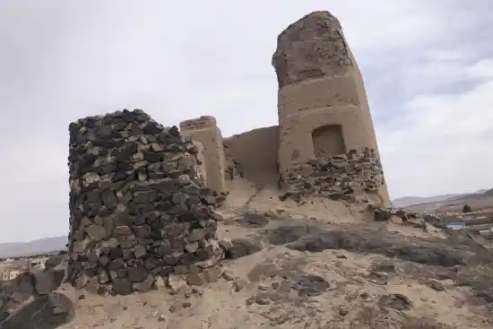 قلعه اسفراز