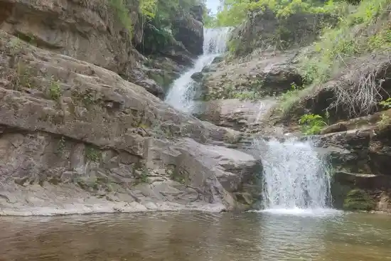 آبشار بادامستان