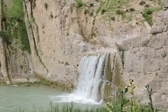 آبشار تنگ گولم