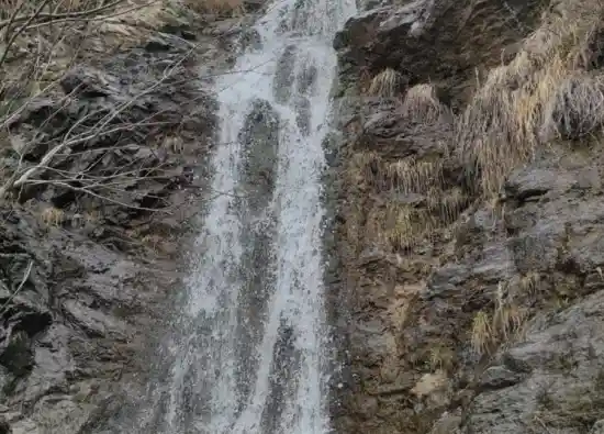 آبشار تنگه یورد