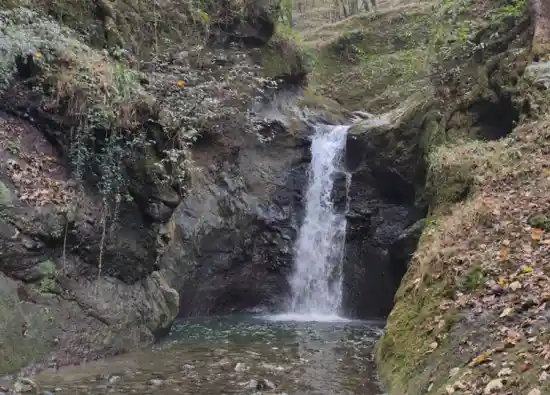 آبشار نیلیستان