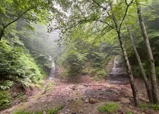 آبشار دوقلو دره رشتو