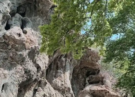 غار چهل دختر