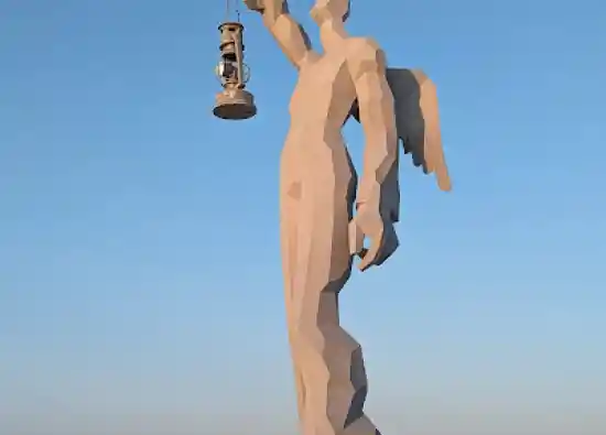 مجسمه نگهبان دریا