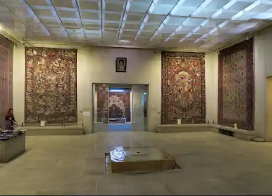 موزه فرش ایران
