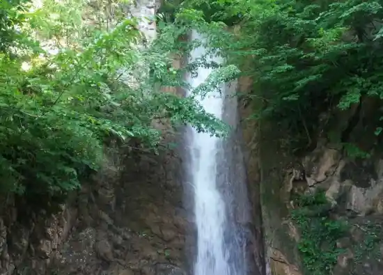 آبشار ننوست