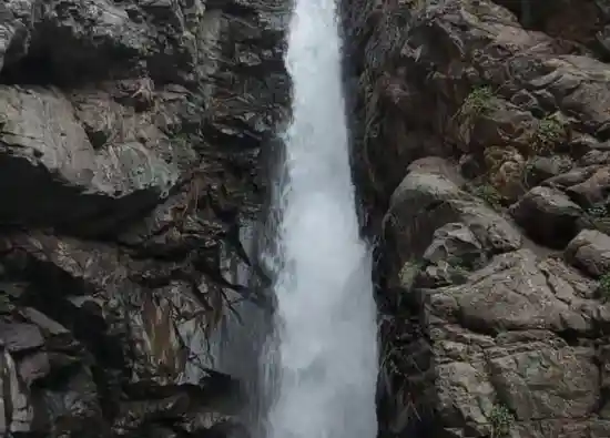 آبشار چال مگس