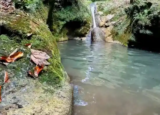 چشمه گت قارزم