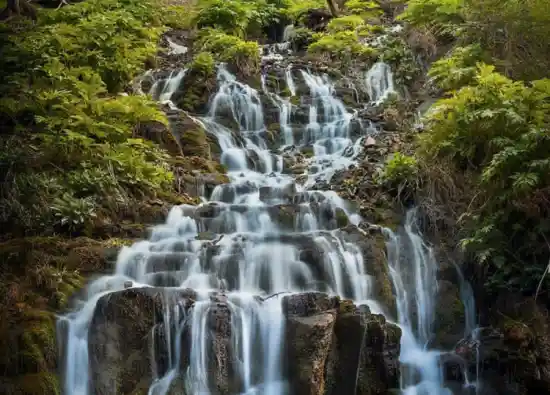 آبشار هفت چشمه