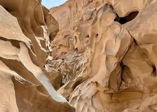 تنگه چاهکوه