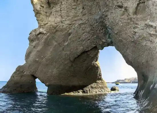 غار پنجره دریا