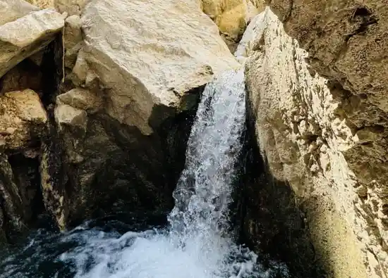 آبشار سد شهید عباسپور