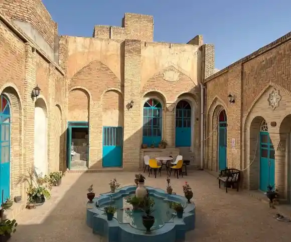 بوتیک هتل عمارت پدری(جامعی)-1