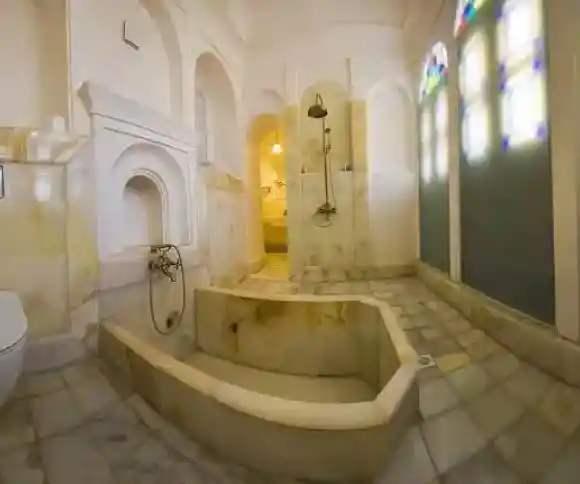 هتل خانه عامری ها-1