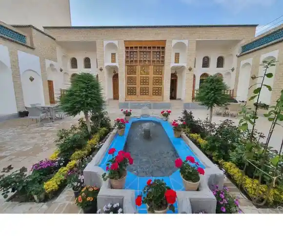 اقامتگاه سنتی عمارت خاتم-1