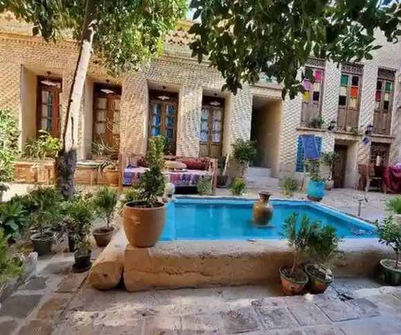 اقامتگاه سنتی ماه منیر-1