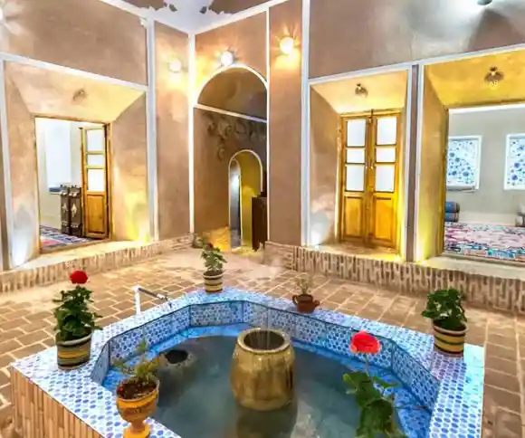 اقامتگاه سنتی انار-1