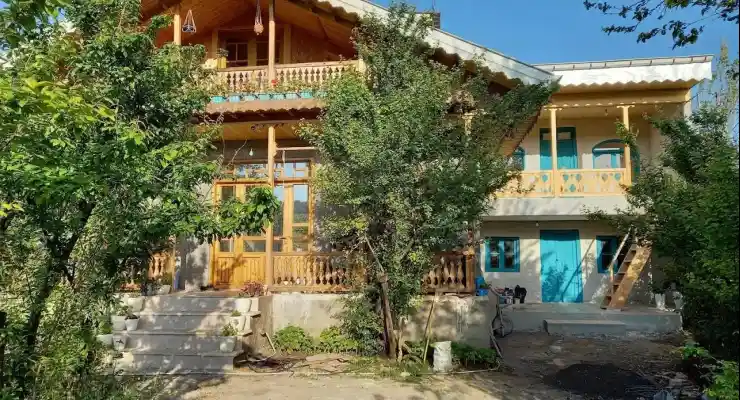 اقامتگاه بومگردی بانوی گیلان