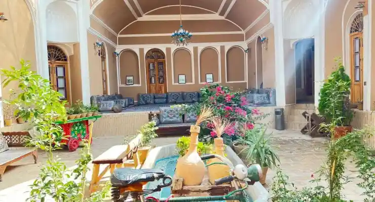 بوتیک هتل شیخداد