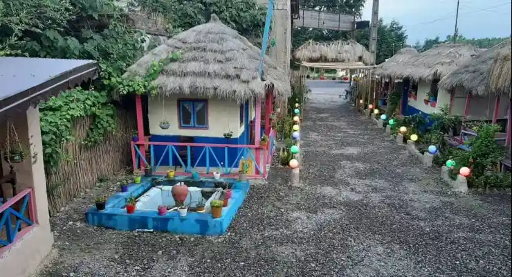 اقامتگاه بومگردی کلوش سر