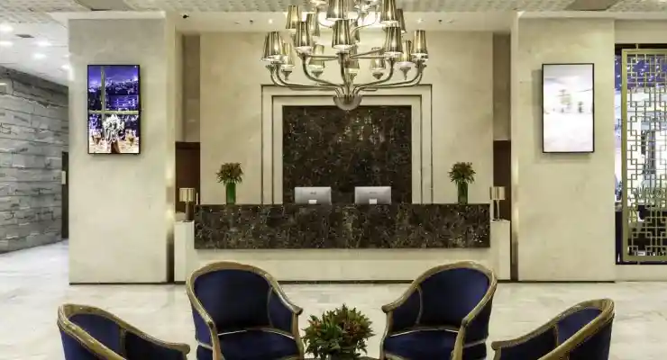 هتل انقلاب تهران