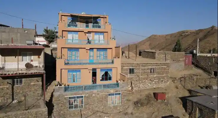 اقامتگاه بومگردی باوان