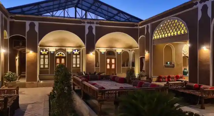 اقامتگاه سنتی خانه تک تکو