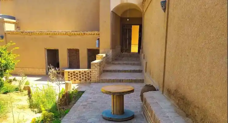 اقامتگاه بومگردی حاج قوام