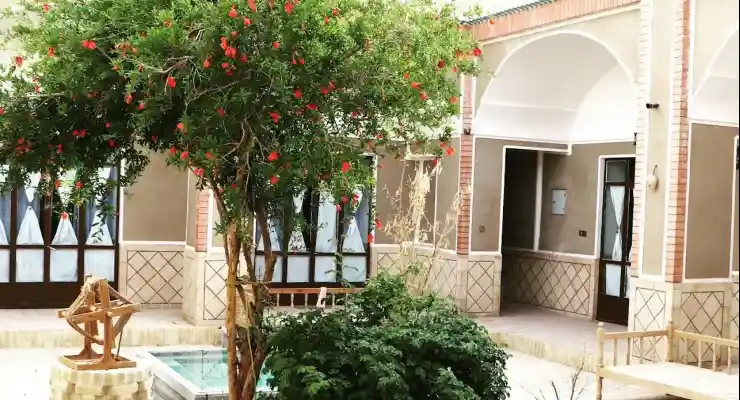 اقامتگاه سنتی مادر بزرگ