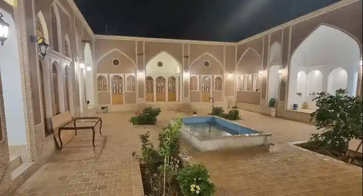 اقامتگاه بومگردی پنجه آفتاب