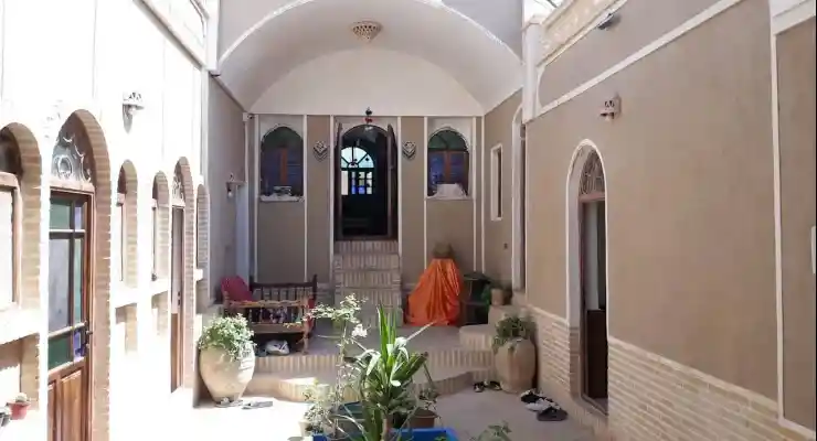 اقامتگاه بومگردی نارین قلعه