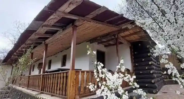 اقامتگاه بومگردی عمو سامی