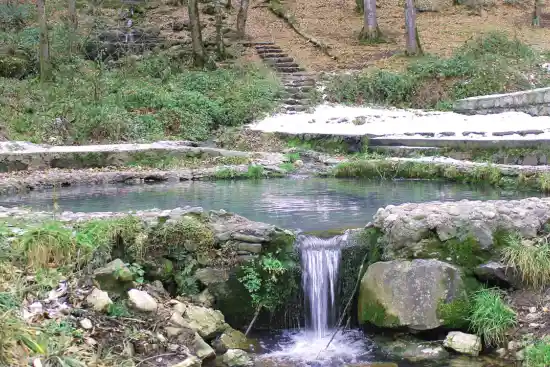 چشمه تلار سربند