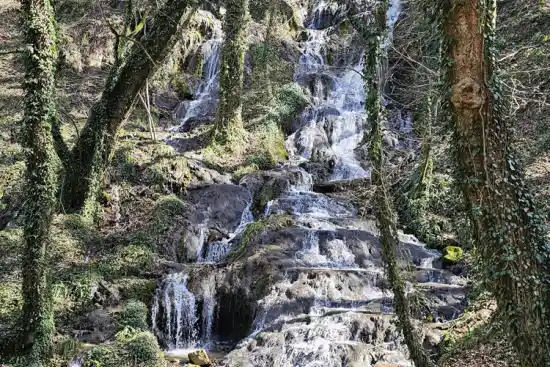 آبشار هفت خال