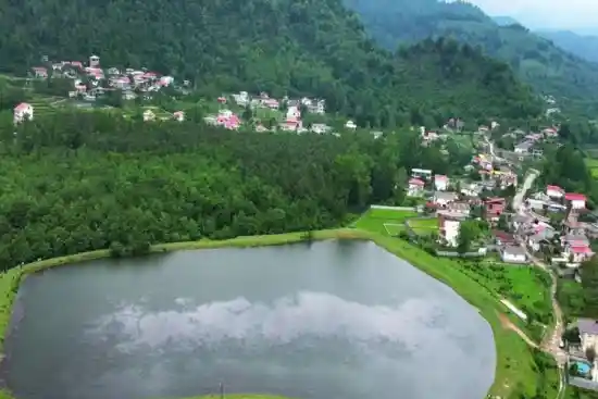 دریاچه پیرهرات