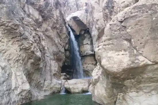 آبشار غرغر حکیم باشی