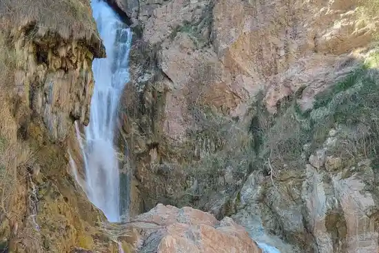 آبشار نوژیان