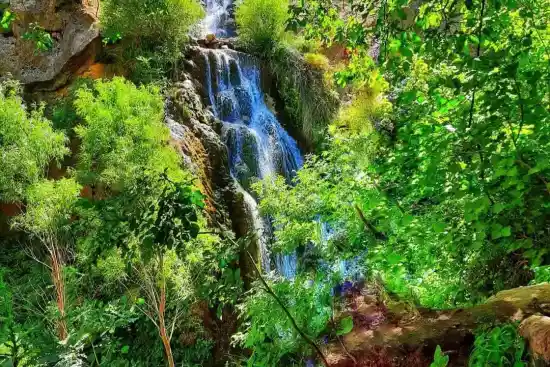 آبشار آبگرمه