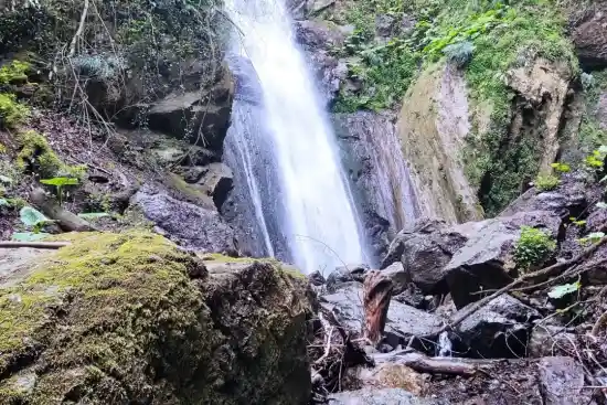 آبشار رزه عینه رود-1