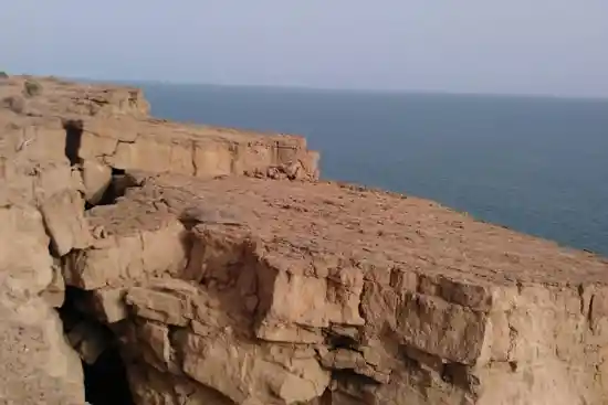 ساحل صخره ای گوردیم-1