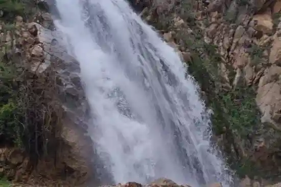 آبشار طوف لوچه