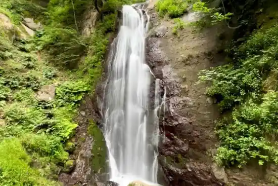 آبشار یاشیل-1