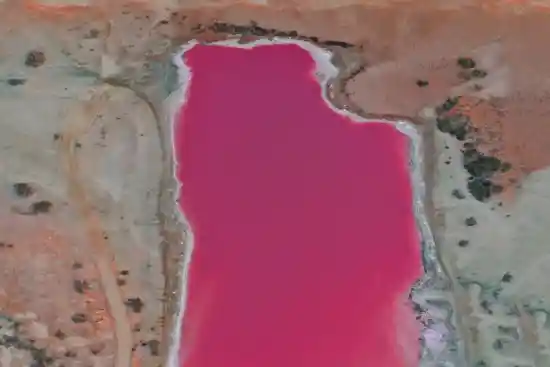 تالاب صورتی چابهار