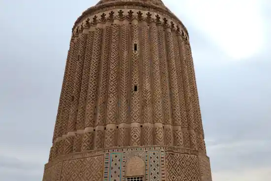 برج علی آباد