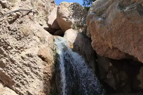 آبشار امرودک