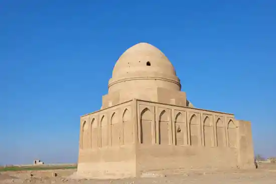 آرامگاه بابا لقمان